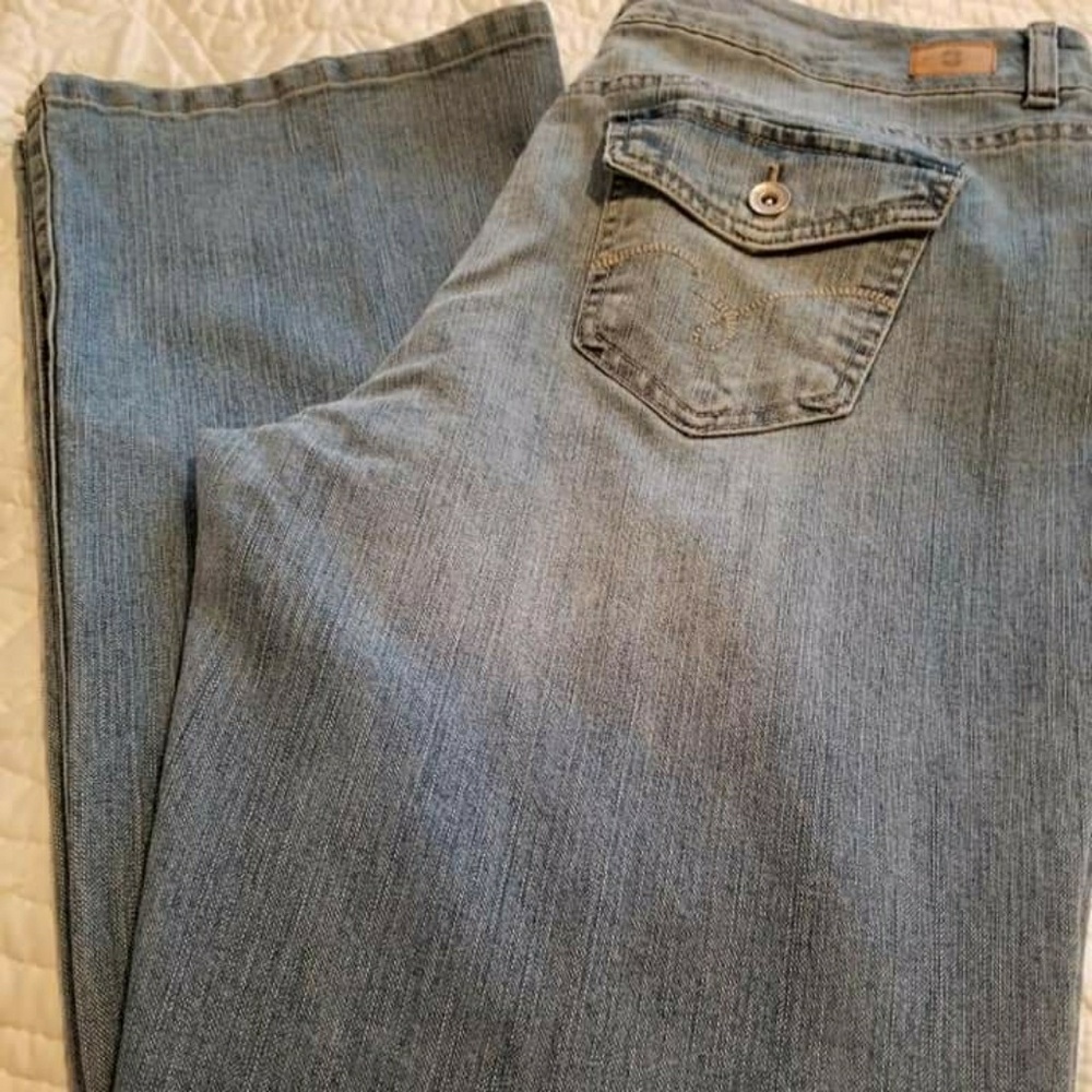 Bandolino Women's Jeans..$Just Reduced